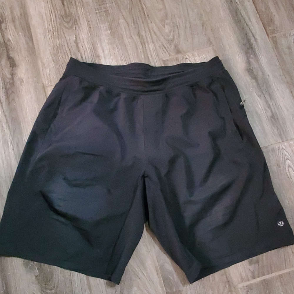Men's Lululemon shorts